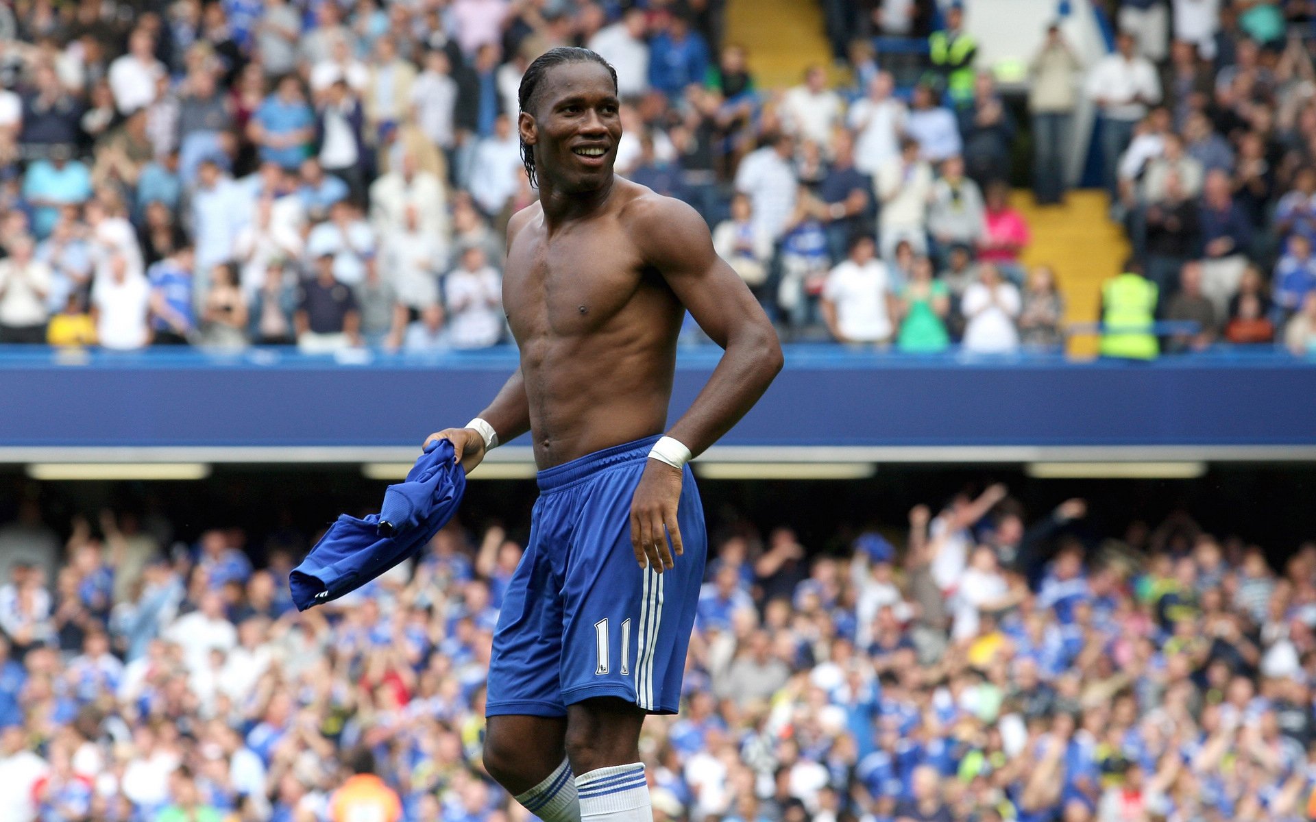 马竞前锋不满表现,呼吁全队加强进攻,马竞前锋训练突然昏厥倒地